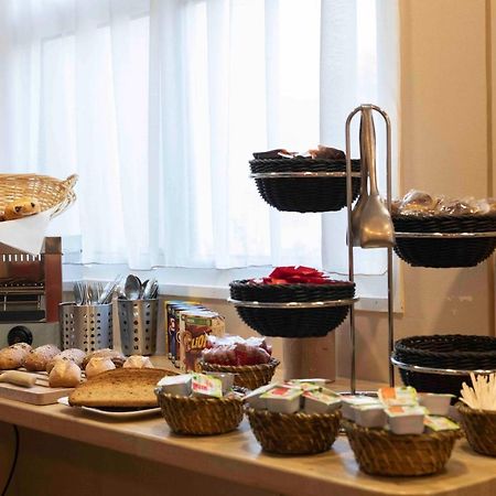 Wink Hotel Juvisy 외부 사진